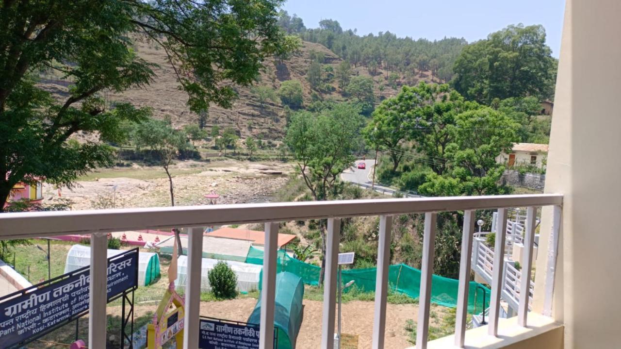 Shivalik River Retreat Almora Bagian luar foto